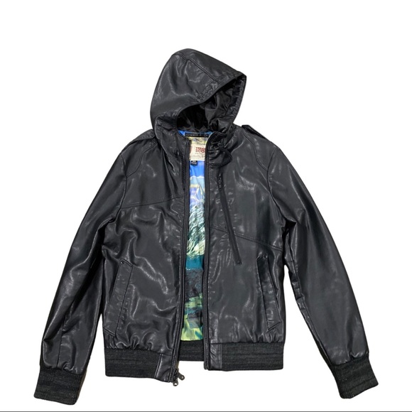 Volcom Other - PU leather Volcom bomber with Hood